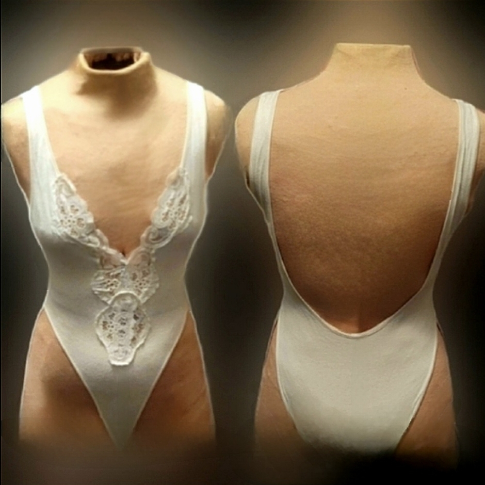 Vtg 90s VS white lace appl sexy high cut bikini low back scoop bodysuit M NWOT